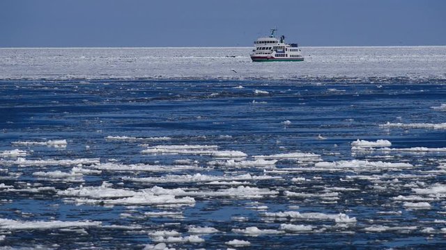 流氷砕氷船おーろら