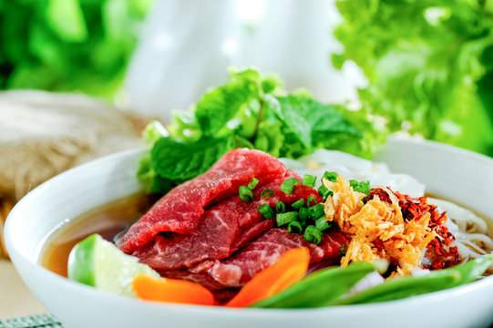 Pho, vietnamese food