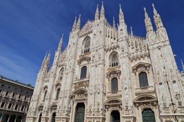 Fototapeta na wymiar The famous Milan Cathedral (Duomo di Milano) in Milan, Italy.