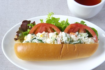 ポテトサラダパン　総菜パン