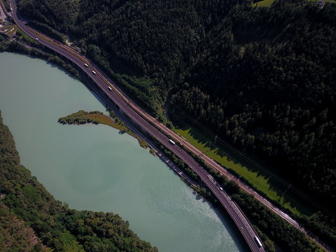 Brennerautobahn aus der Luft