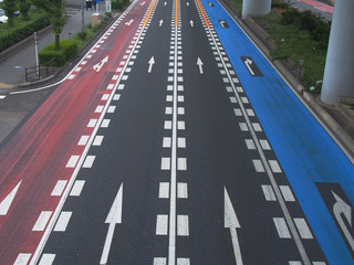 カラー舗装の道路
