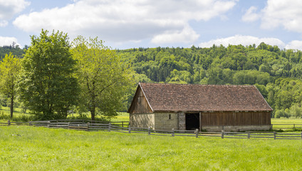 Fototapeta na wymiar rural scenery with barn