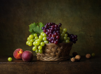 Still life with grapes and peaches
