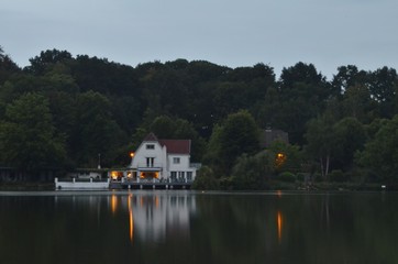 Fototapeta premium Lac de Genval photo nuit 