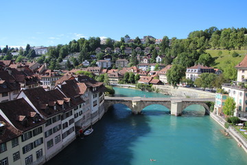 Fototapeta na wymiar Aare, in Bern, Schweiz