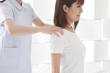 Women who have a shoulder massage