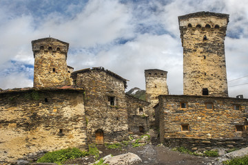 Fototapeta na wymiar defensive towers and stone houses in village Ushguli, Upper Svaneti, Georgia