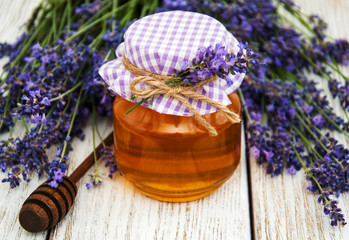 Fototapeta na wymiar Honey and lavender