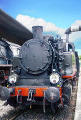 Fototapeta na wymiar Locomotives à vapeur en gare, monument historique, Martel. Lot. Occitanie
