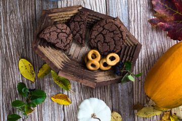 Homemade cakes food in a wooden platter.