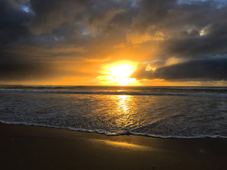 Fototapeta premium サーファーズパラダイスの夜明け