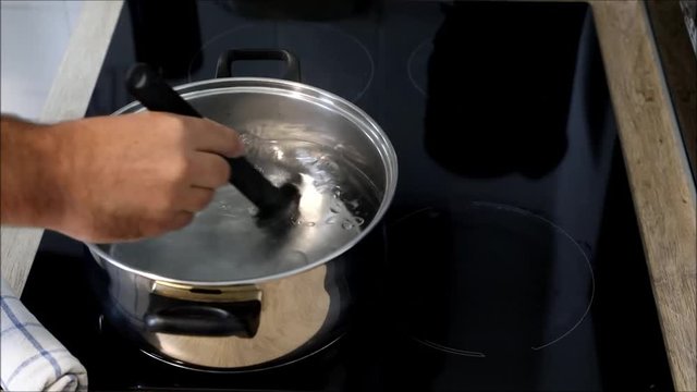 Faire bouillir de l'eau