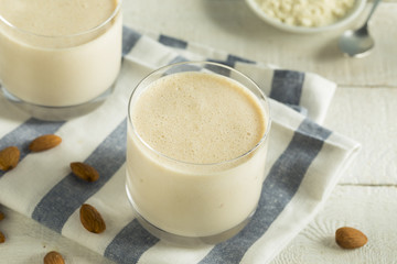 Organic Whey Vanilla Protein Shake