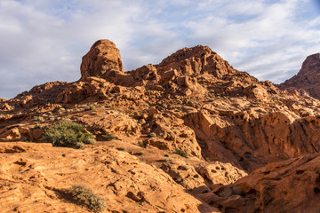 Fototapeta na wymiar Sandstone Butte in the Valley of Fire Nevada State Park