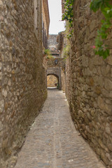 Fototapeta na wymiar Aigueze in Ardeche, most beautiful french village, old houses and pavement 