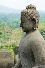 Bouddha au temple de Borobudur en Indonésie sur l'ile de Java