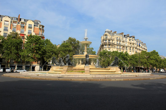 Paris - Place Félix Eboué