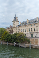 Obraz na płótnie Canvas Paris, criminal court on the Seine, in Saint-Michel, quai des Orfevres, and view of the Pont-Neuf 