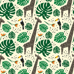 Giraffes, toucans and palm leaves seamless pattern on white background. Jungle animals with tropical plants print. Fashion safari design for textile, wallpaper, fabric.