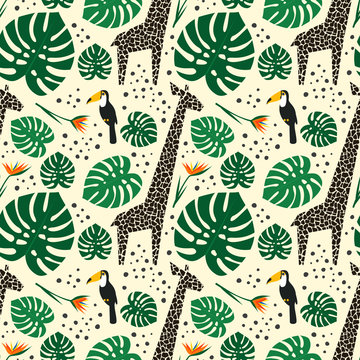 Giraffes, toucans and palm leaves seamless pattern on white background. Jungle animals with tropical plants print. Fashion safari design for textile, wallpaper, fabric. © in_dies_magis