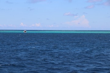 8月の宮古島、エメラルドグリーンの海の綺麗さに感動