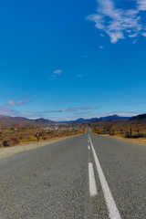 The road on the way to the mountains