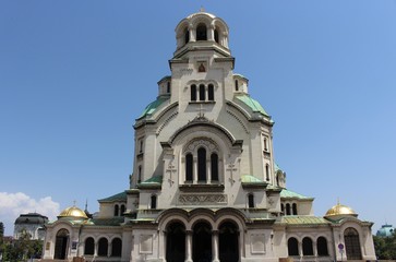 Fototapeta na wymiar ソフィア　アレクサンドル・ネフスキー大聖堂/アレクサンドル ネフスキー大聖堂は、ソフィアを象徴する建造物のひとつ。比類ない建築美と魅力ある宗教芸術を備えたロシア正教の大聖堂です。