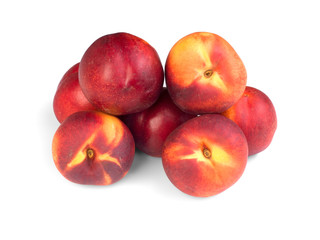 nectarines sur fond blanc