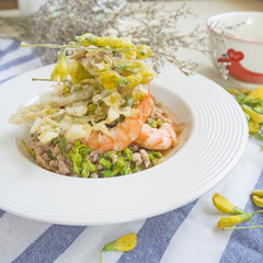 Edible Flower Thai Salad