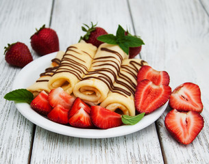 pancakes with strawberries