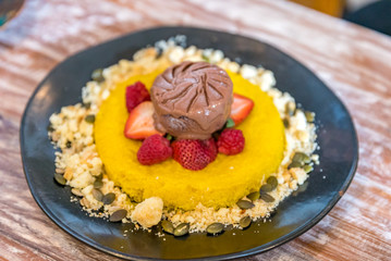 sponge cake gelato