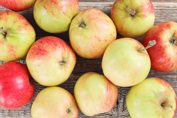 apples on a wooden background