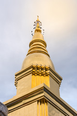 Fototapeta premium Golden temple with sky background in moring