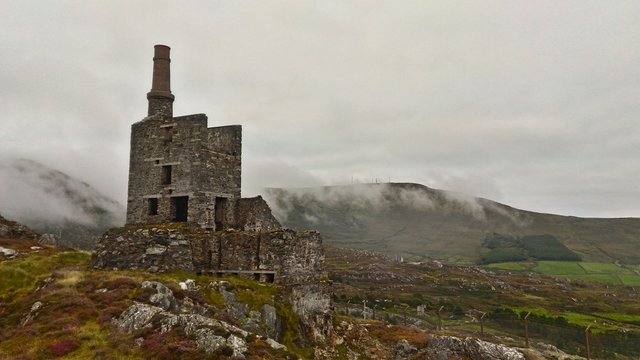 horno antiguo de minas de cobre