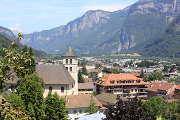Vue sur la Coll&eacute;giale Saint-Jacques. Sallanches. View of the Collegiate Church Saint-Jacques. Sallanches.
