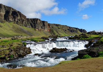 Fototapeta na wymiar Flowing river in the south of Iceland