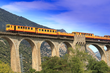 Petit train jaune d'Occitanie France