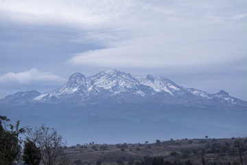 Fototapeta na wymiar Volcán Ixtaccihuatl, Estado de México
