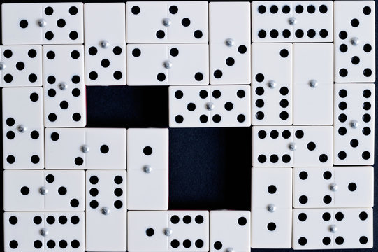 domino texture with two spaces