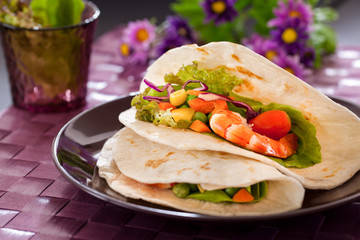 Sandwiches roll tortilla