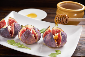 Sweet appetizer made with figs fruit and honey