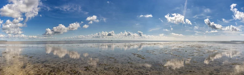 Foto op Plexiglas Wolkenstemming boven de Noordzee © helmutvogler