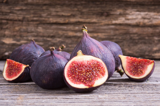 Ripe sweet figs