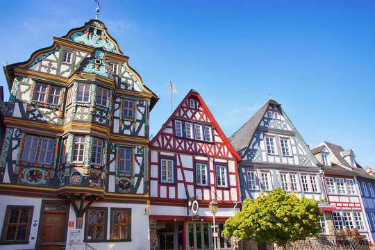 Historische Fachwerkh&auml;user am K&ouml;nig-Adolf-Platz in Idstein, Hessen