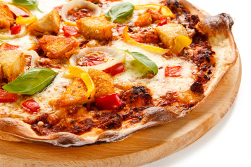     Pizza with chicken 
