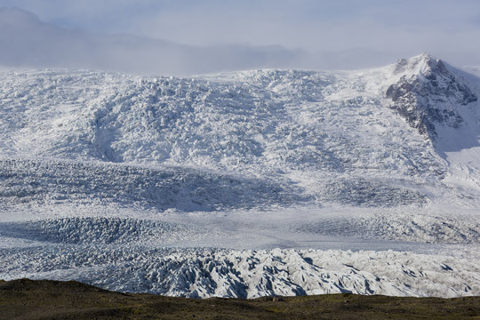 Glacier Vatnajokull with its many glacier clefts