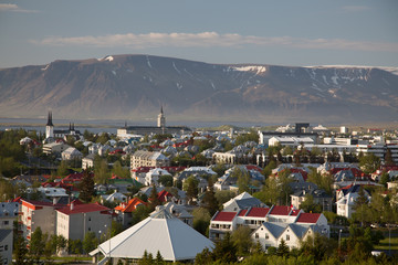 Fototapeta premium Sommernacht in Reykjavik