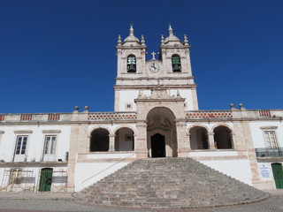 Fototapeta na wymiar Portugal - Nazaré - Eglise Notre-Dame