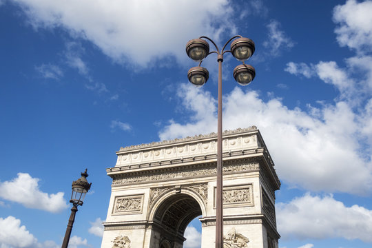 Arc de Triomphe in Paris Frankreich